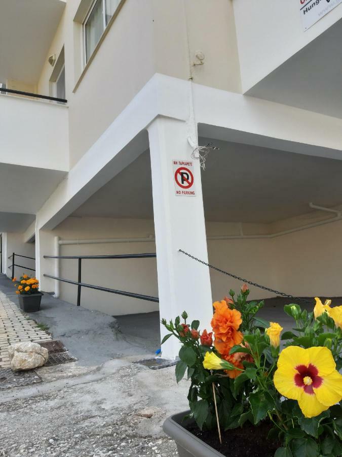 Ntemos Apartments Толон Екстериор снимка